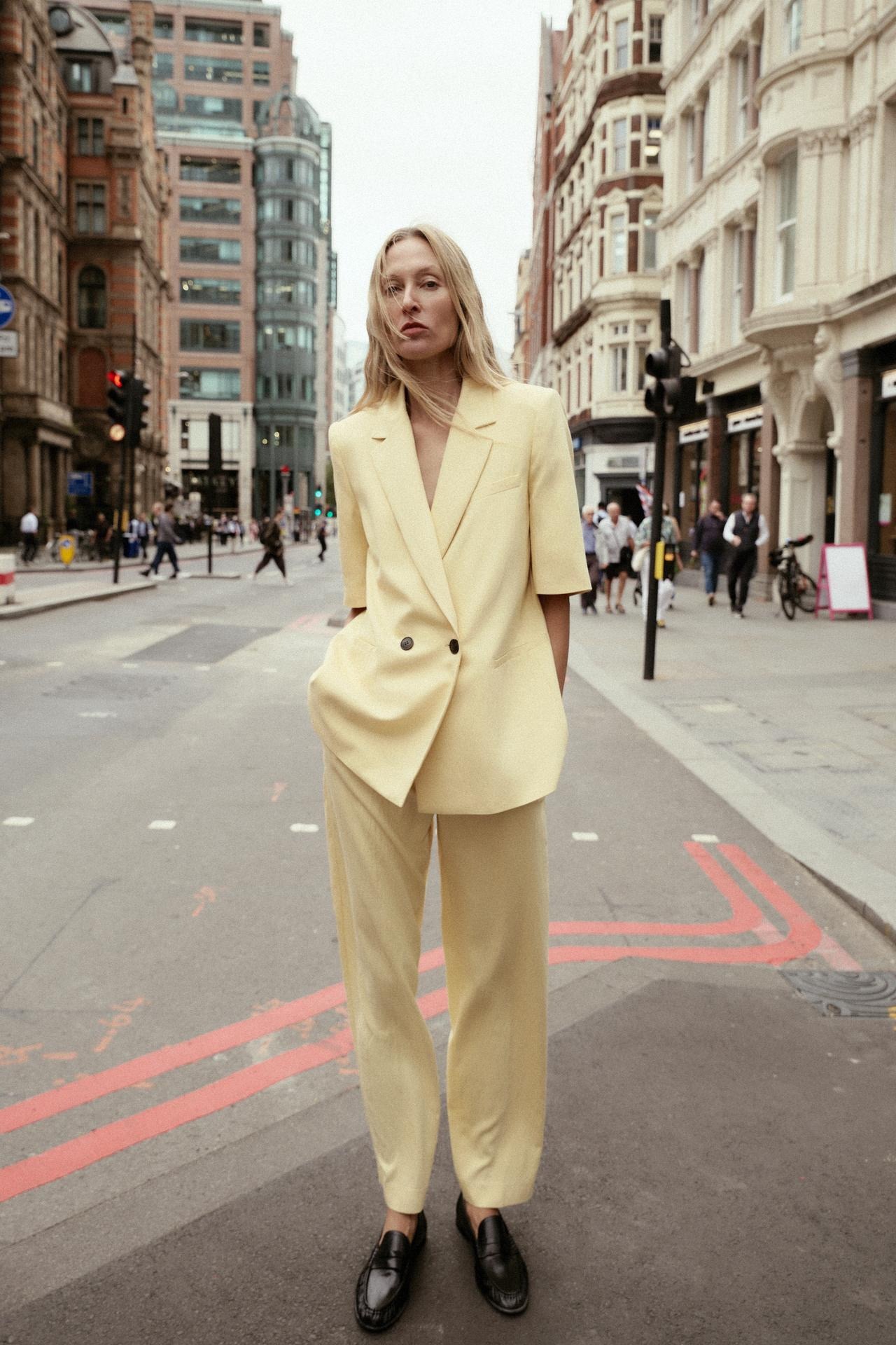 Conjunto de chaqueta y pantalón Zara 