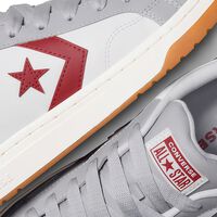 El Corte Inglés rebaja a mitad de precio las Converse de estilo retro que siempre arrasan y necesitas en tu armario