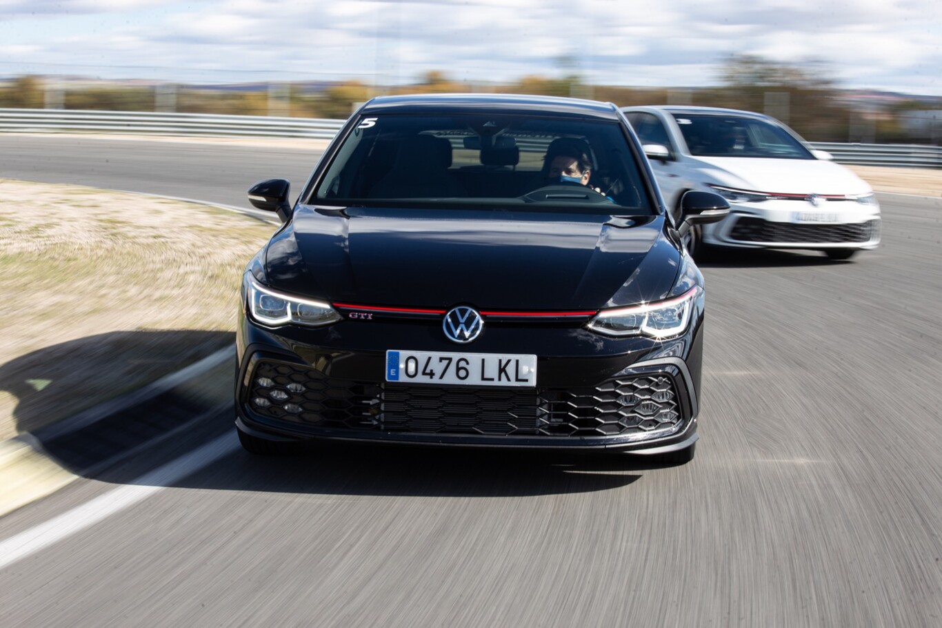 Volkswagen Golf GTI 8, primer contacto: 245 hp de confort y deportividad para luchar en el mundo hot-hatch