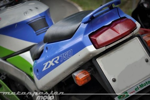 Aquellas maravillosas motos: prueba Kawasaki ZX-R 750 J (conducción)