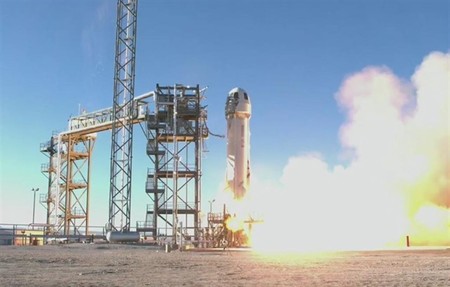 Contempla cómo la cápsula Blue Origin para turistas llega al espacio: 115,8 kilómetros de altitud