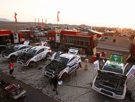 dakar2010_los-mitsubishi-racing-lancer-no-oficiales-siguen-sorprendiendo.jpg