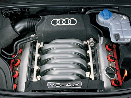 Audi S4 V8