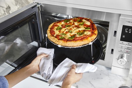 Panasonic Mwo Nn Cd88 Lifestyle Image 2024 Pizza Unlimited Rights