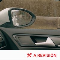 Tu coche tiene un truco oculto en el retrovisor para que no arañes las llantas al aparcar. Lo he probado y funciona 