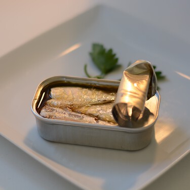 Cena con una lata de caballa: una receta lista en tres minutos y con solo tres ingredientes