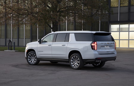 Chevrolet Suburban 2021 7