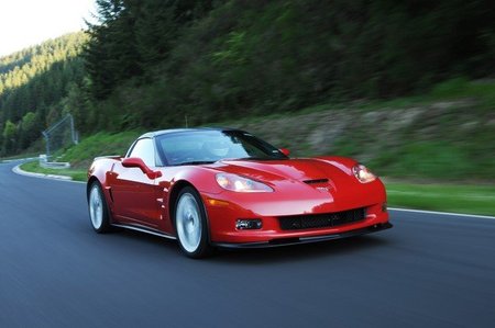 Monta tú mismo el motor en tu Corvette