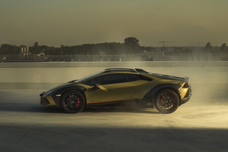 Lamborghini Sterrato Sunset 09