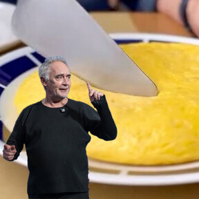“La mejor que he comido en años”: Ferran Adrià se rinde ante la tortilla de patatas que ha probado en esta taberna madrileña de Lavapiés 