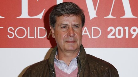 Cayetano Martínez de Irujo operado de urgencia: el problema intestinal que le ha mandado al quirófano