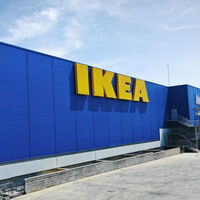 Es la estantería superventas en Ikea: funcional, de diseño e ideal para pisos pequeños