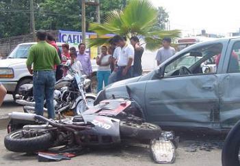 Le reimplantan el pie amputado en un accidente