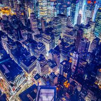 Todavía no tenemos coches autónomos, pero ya hay ciudades que viven en el futuro con carreteras que se limpian o descongelan solas 