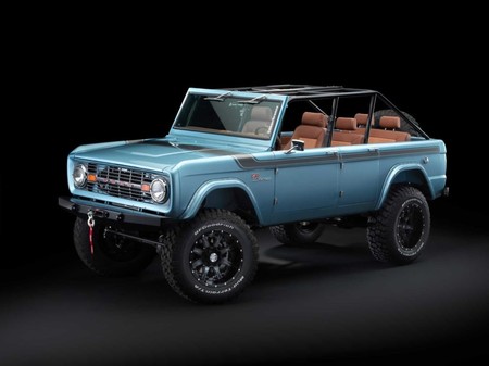 Cuatro puertas y tecnología moderna para este Ford Bronco de 1966, restaurado artesanalmente
