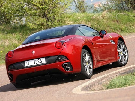 El turbo podría llegar al Ferrari California en la próxima generación