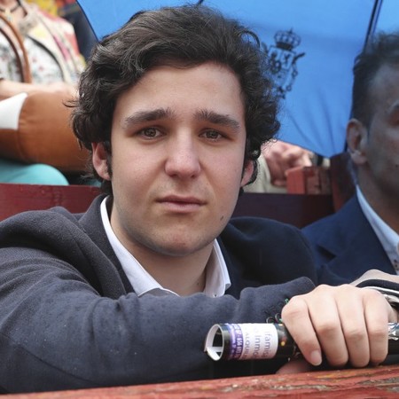 Si era un peligro con la escopeta, imagínate a Froilán a cuatro ruedas