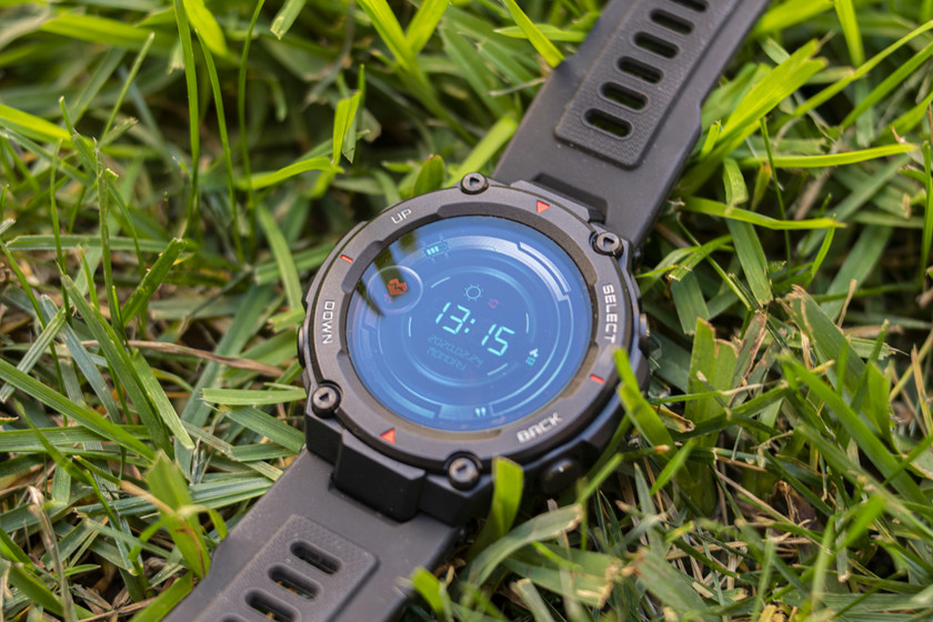 El smartwatch más resistente de Xiaomi sigue bajando de precio en Aliexpress  Plaza: Amazfit T-Rex por 132 euros con envío gratis