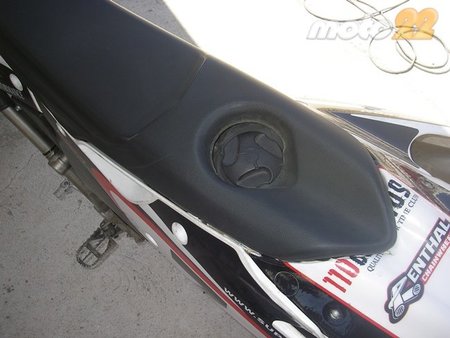 Deposito bajo el asiento