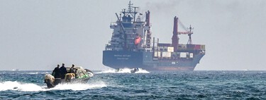 The US has a plan to free the 1,000 ships trapped in Hormuz: guide them to the exit one by one… with a surprise