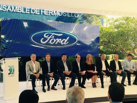 Ford celebra 30 años de su planta de Hermosillo donde se fabrican dos autos híbridos