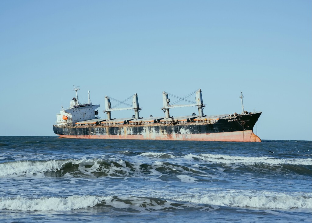 El nuevo desafío de los océanos: el aumento de los petroleros abandonados