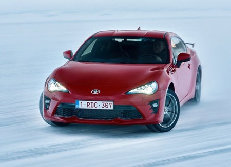 Los Toyota GT86 y Subaru BRZ no están perdidos: tendrán nueva generación, más deportivos y refinados