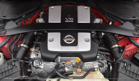 nissan_370z_37.jpg