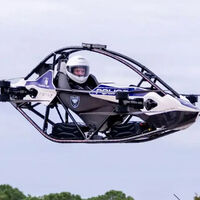 La Policía ya pone multas en dron: es monoplaza, pesa 86 kg y alcanza los 102 km/h, pero sólo puede volar durante 20 minutos 