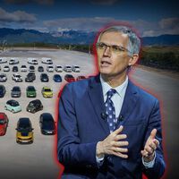"Tenemos que ser chinos nosotros mismos". Carlos Tavares marca el rumbo de Stellantis hacia la rebaja de costes 