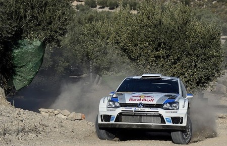 Rally de Catalunya 2013: Sébastien Ogier encabeza el doblete y el título de Volkswagen