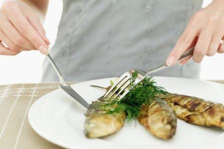 Estrategias científicamente probadas que ayudan a comer menos