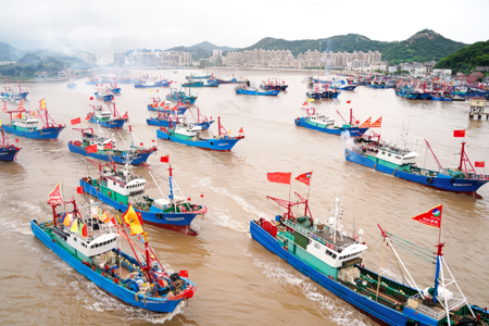 Las Imagenes Satelitales Lo Dejan Claro China Ha Concentrado Miles De Barcos Pesqueros Frente A Japon Y No Es Para Pescar