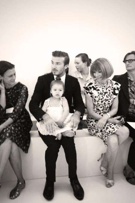 Quién quiere ver un desfile teniendo a Harper Beckham cerca
