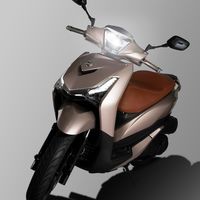 SYM HD 300: Llega un nuevo rival para los scooter prácticos de rueda alta