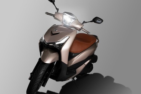 SYM HD 300: Llega un nuevo rival para los scooter prácticos de rueda alta