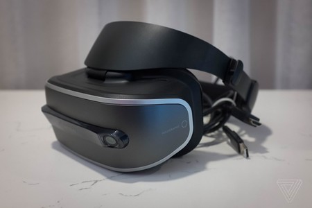 Lenovo apuesta por la Realidad Virtual bajo Windows 10 con su propio caso VR