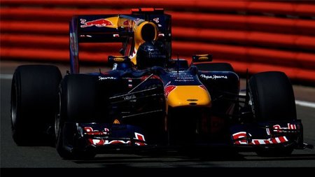 Sebastian Vettel y Mark Webber dominan el viernes en Silverstone