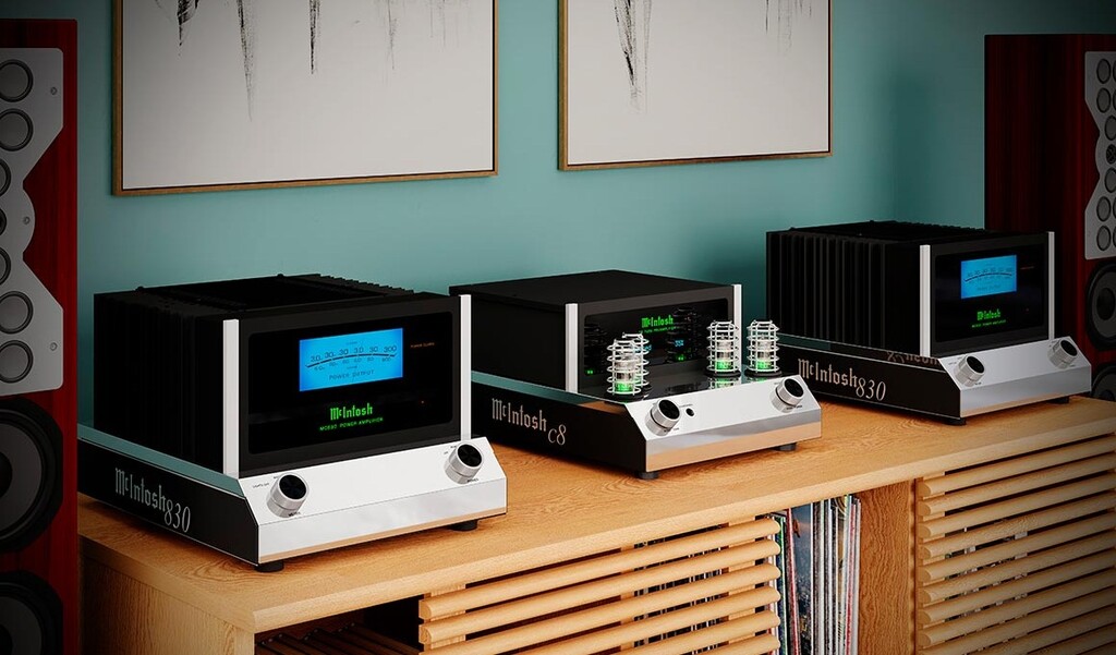 McIntosh sigue fiel a su estética retro-futurista con el nuevo preamplificador a válvulas C8 y el amplificador MC830