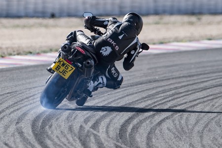 Triumph Speed Triple S Y Rs 2018 018