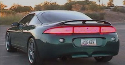 Mitsubishi Eclipse con 1.232 LEDs