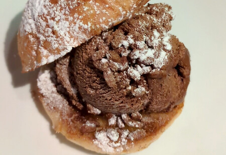 Pan quemao con chocolate, aceite y sal