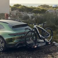 Porsche presenta dos nuevas bicis eléctricas inspiradas en el Taycan, y no serán nada baratas 