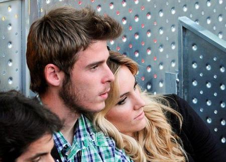 Edurne y David de Gea, como dos tortolitos viendo las pelotas ir y venir