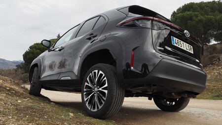 Toyota Yaris Cross 13