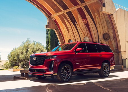 Cadillac Escalade V 2023 1600 03