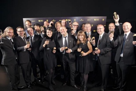Apple recibe un premio por sus diseños... y el equipo de diseñadores al completo lo recoge