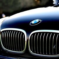BMW se defiende de la multa de la Comisión Europea y reconoce una "excesiva transparencia" en las conversaciones sobre el AdBlue