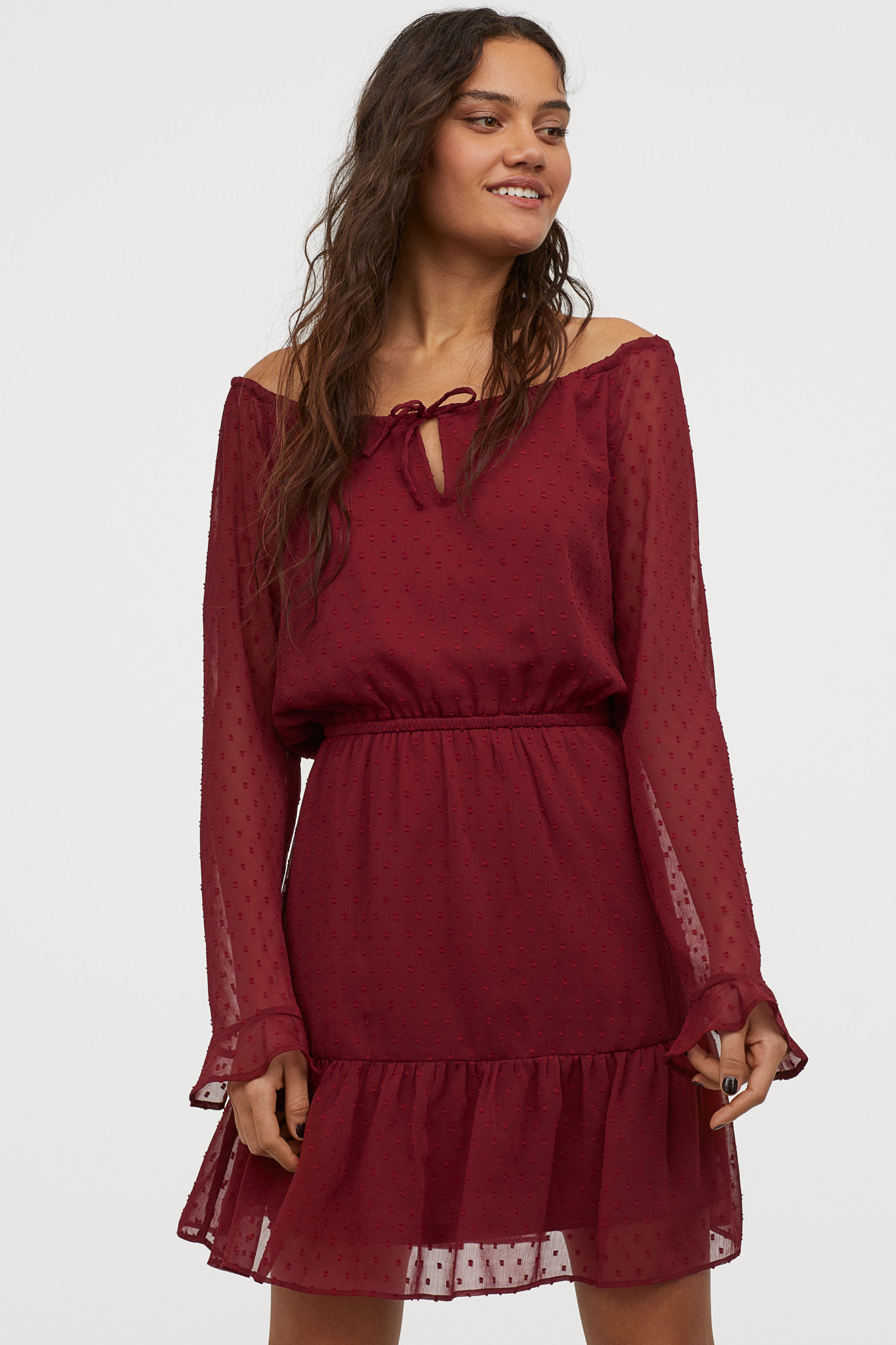H&M tienen los vestidos más ideales para lucir ahora y en primavera H&M tienen los vestidos más ideales para lucir ahora y en primavera