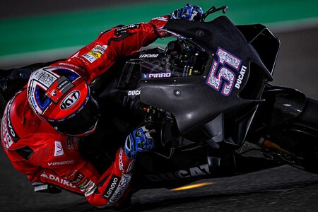 La última ocurrencia aerodinámica de Ducati: están probando un transportador de flujo en los test de MotoGP